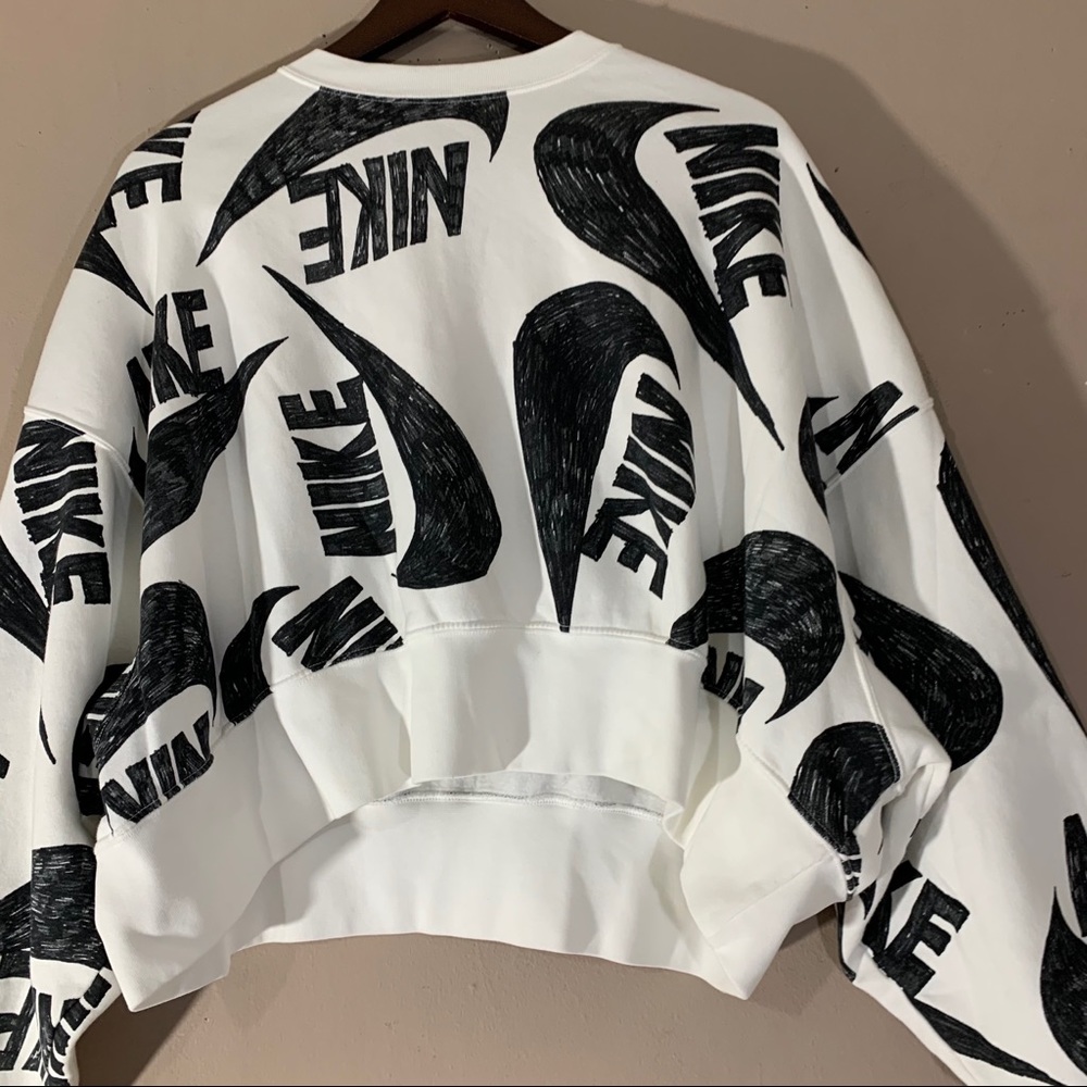 SOLD Nike Icon Print Crewneck Fleece Sweatshirt - Picture 4 of 10